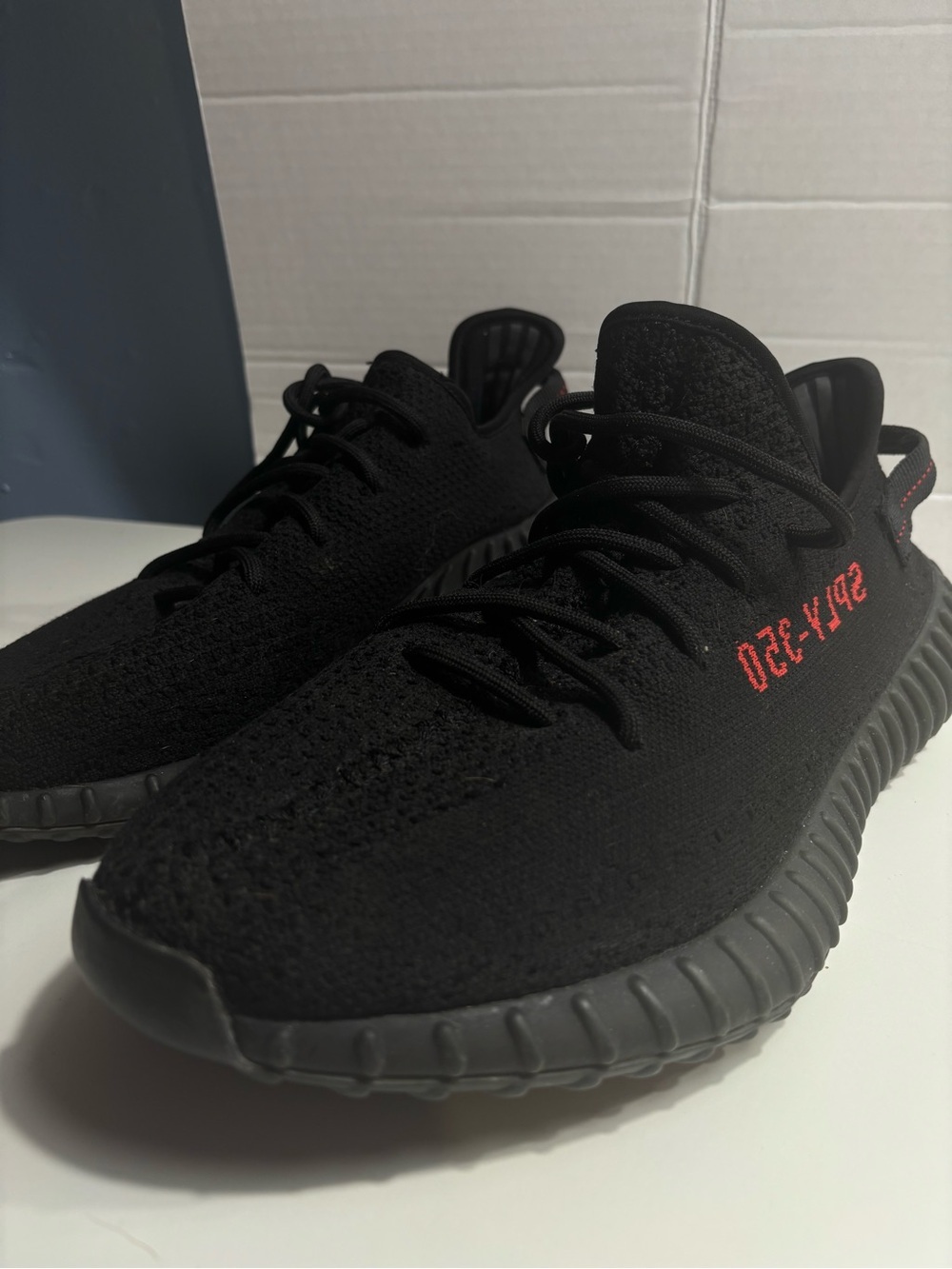 Adidas Yeezy Boost 350 V2 "Bred" (Core Black / Red)